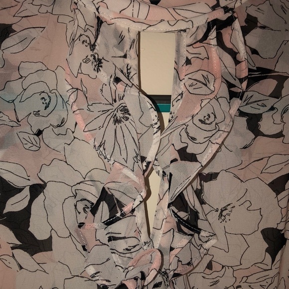 NWT Laundry by Shelli Segal Halter Tank - Picture 2 of 2